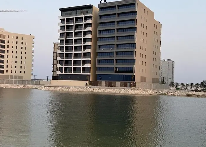 2Brseaviewmaster Bathtub And Balcony